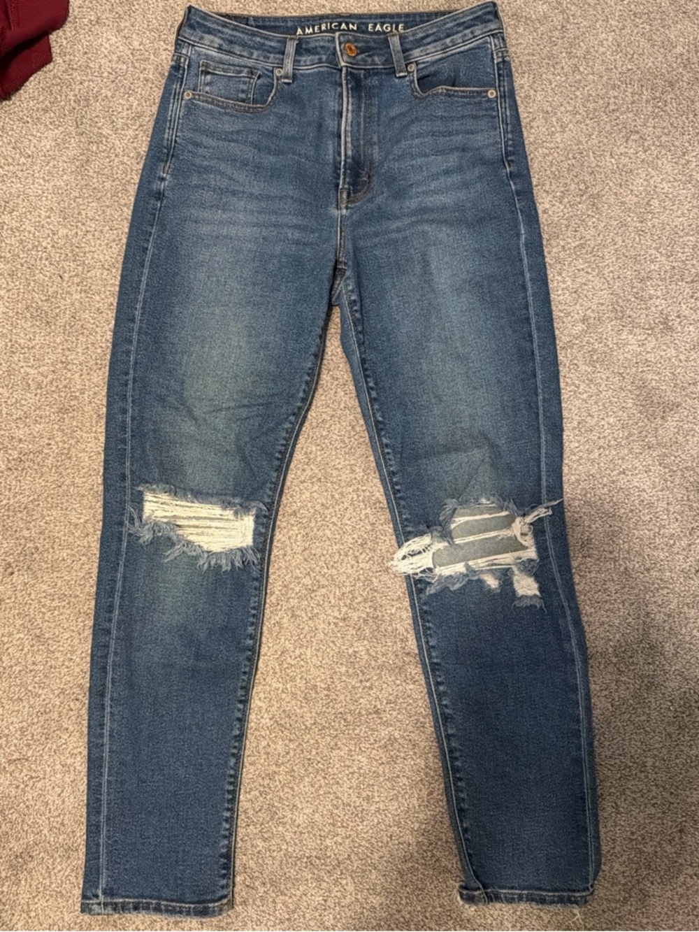 American Eagle Outfitters  Mom Jeans